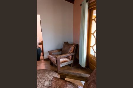 Casa à venda com 250m², 3 quartos e 2 vagas Casa à venda com 250m², 3 quartos e 2 vagasMezanino