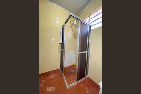 Casa para alugar com 200m², 3 quartos e 2 vagasBanheiro 