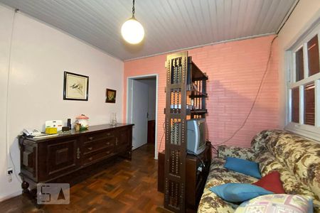 Casa para alugar com 200m², 3 quartos e 2 vagasSala