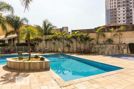 Apartamento à venda com 52m², 2 quartos e 1 vaga Apartamento à venda com 52m², 2 quartos e 1 vagaÁrea comum - Piscina