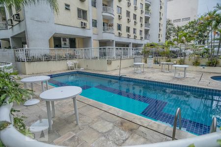 Apartamento à venda com 62m², 2 quartos e 1 vagaÁrea comum - Piscina