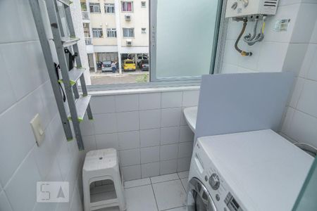 Apartamento à venda com 62m², 2 quartos e 1 vagaCozinha e Área de Serviço