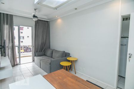 Apartamento à venda com 62m², 2 quartos e 1 vagaSala