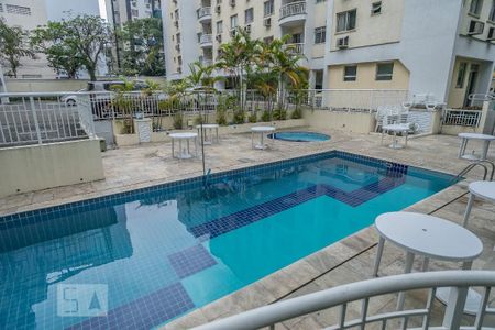 Apartamento à venda com 62m², 2 quartos e 1 vagaÁrea comum - Piscina