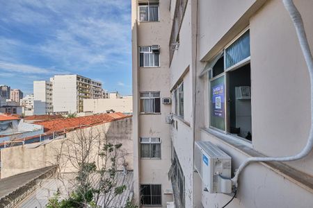 Apartamento à venda com 72m², 2 quartos e 1 vaga Apartamento à venda com 72m², 2 quartos e 1 vagaÁrea de Serviço Vista