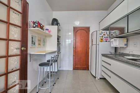Apartamento à venda com 72m², 2 quartos e 1 vaga Apartamento à venda com 72m², 2 quartos e 1 vagaCozinha