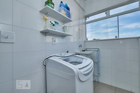 Apartamento à venda com 72m², 2 quartos e 1 vaga Apartamento à venda com 72m², 2 quartos e 1 vagaÁrea de Serviço