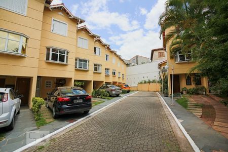 Casa de condomínio à venda com 94m², 2 quartos e 2 vagas Casa de condomínio à venda com 94m², 2 quartos e 2 vagasArea Comum