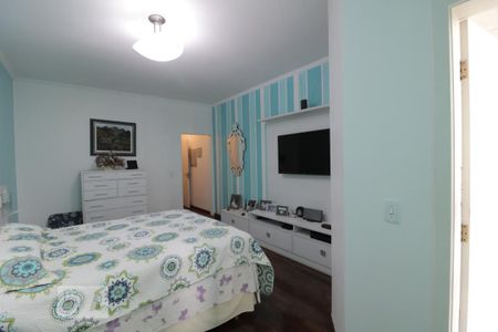 Casa à venda com 280m², 3 quartos e 2 vagasSuíte 2