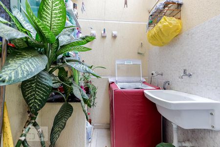 Casa à venda com 80m², 2 quartos e 1 vaga Casa à venda com 80m², 2 quartos e 1 vagaÁrea de Serviço