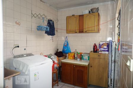 Casa à venda com 107m², 2 quartos e 2 vagasLavanderia