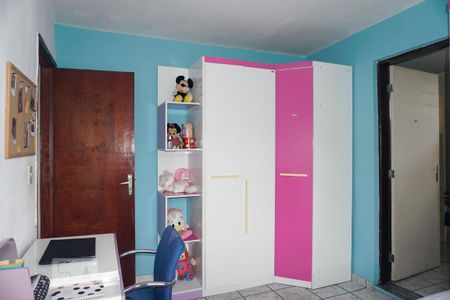 Casa à venda com 107m², 2 quartos e 2 vagasSuíte