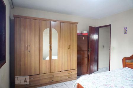 Casa à venda com 107m², 2 quartos e 2 vagasQuarto