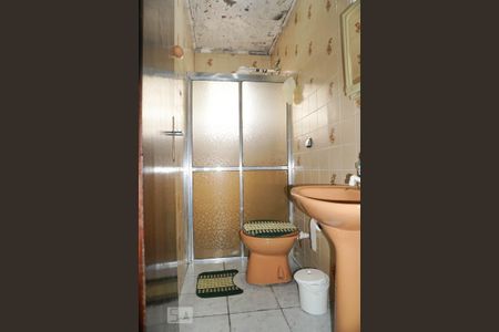 Casa à venda com 107m², 2 quartos e 2 vagasBanheiro