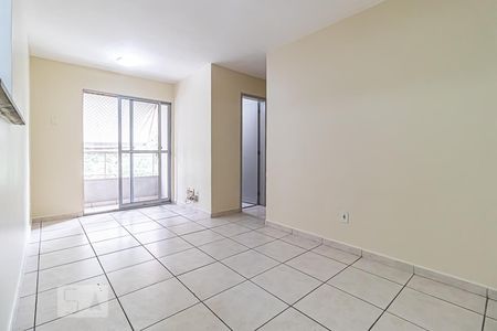 Sala de apartamento para alugar com 2 quartos, 50m² em Taquara, Rio de Janeiro