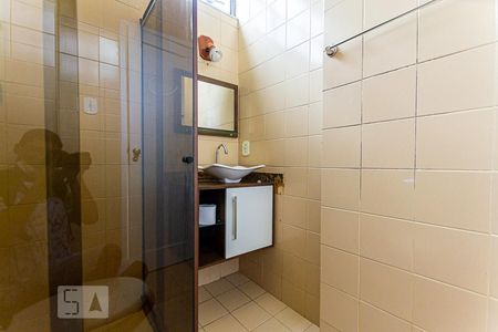 Apartamento à venda com 64m², 2 quartos e sem vagaBanheiro