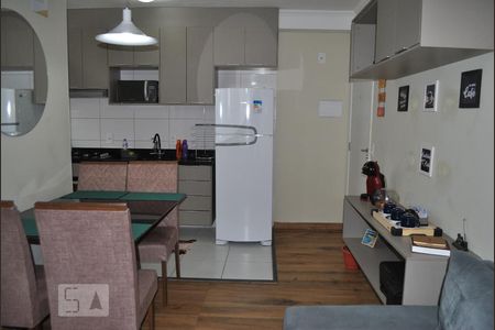 Sala de apartamento para alugar com 2 quartos, 44m² em Jardim Santa Emília, São Paulo