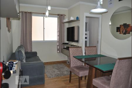 Sala de apartamento para alugar com 2 quartos, 44m² em Jardim Santa Emília, São Paulo