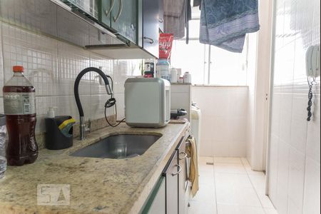 Apartamento à venda com 85m², 2 quartos e 1 vagaCozinha 