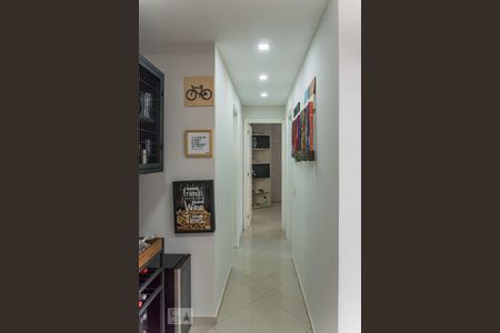 Corredor  de apartamento à venda com 3 quartos, 85m² em Maracanã, Rio de Janeiro