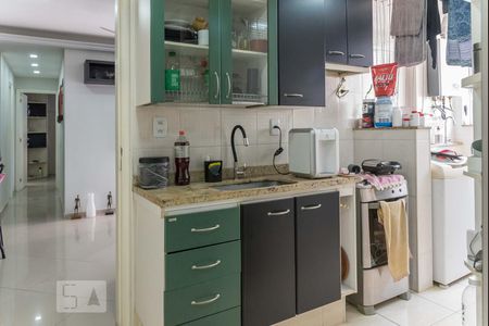 Apartamento à venda com 85m², 2 quartos e 1 vagaCozinha 
