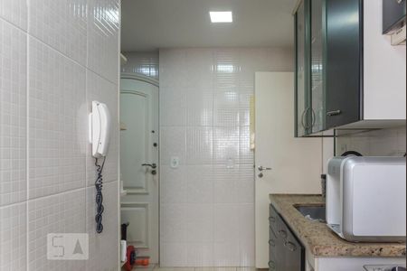 Apartamento à venda com 85m², 2 quartos e 1 vagaCozinha 