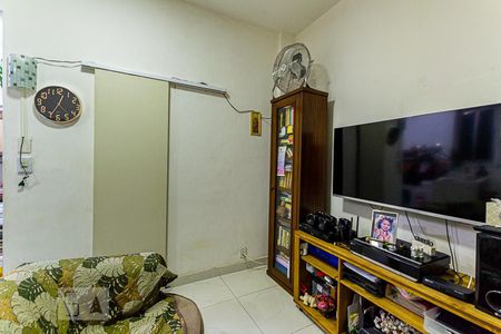 Sala de kitnet/studio à venda com 1 quarto, 34m² em Centro, Niterói
