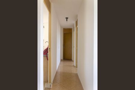 Corredor de apartamento à venda com 2 quartos, 52m² em Vila Socorro, São Paulo
