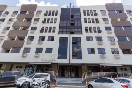 Studio para alugar com 32m², 1 quarto e 1 vaga Studio para alugar com 32m², 1 quarto e 1 vagaFachada