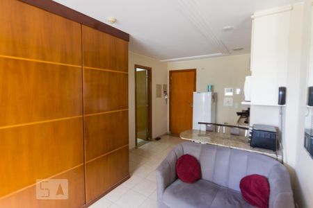 Studio para alugar com 32m², 1 quarto e 1 vaga Studio para alugar com 32m², 1 quarto e 1 vagaSala