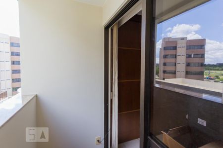 Studio para alugar com 32m², 1 quarto e 1 vaga Studio para alugar com 32m², 1 quarto e 1 vagaVaranda