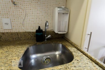 Studio para alugar com 32m², 1 quarto e 1 vaga Studio para alugar com 32m², 1 quarto e 1 vagaCozinha
