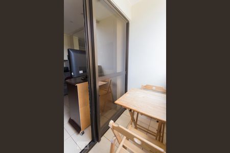 Studio para alugar com 32m², 1 quarto e 1 vaga Studio para alugar com 32m², 1 quarto e 1 vagaVaranda