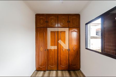 Quarto 1 de casa para alugar com 4 quartos, 199m² em Jardim Santo Elias, São Paulo