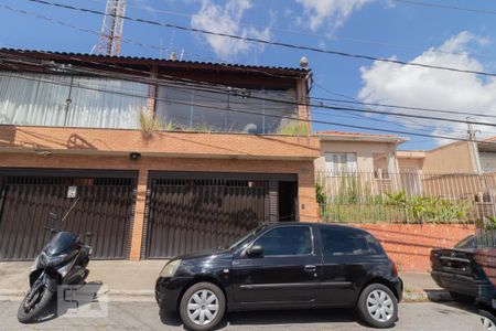 Casa para alugar com 199m², 3 quartos e 3 vagasFachada