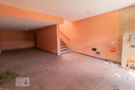 Casa para alugar com 199m², 3 quartos e 3 vagasGaragem