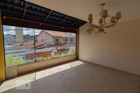 Sala de casa à venda com 3 quartos, 199m² em Jardim Santo Elias, São Paulo
