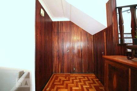 Casa à venda com 191m², 3 quartos e 3 vagasSala