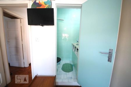 Casa à venda com 191m², 3 quartos e 3 vagasSuíte