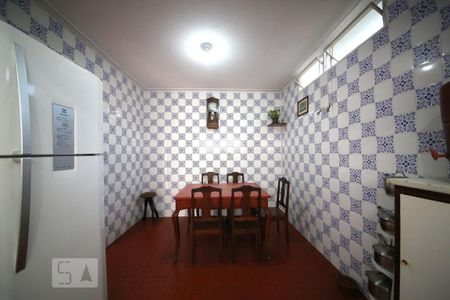 Casa à venda com 191m², 3 quartos e 3 vagasCozinha