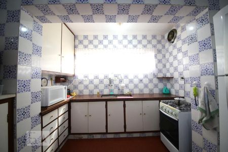 Casa à venda com 191m², 3 quartos e 3 vagasCozinha