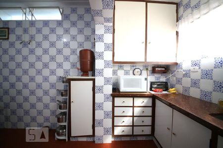 Casa à venda com 191m², 3 quartos e 3 vagasCozinha