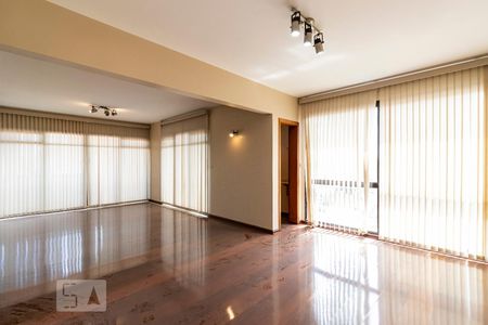 Sala de apartamento à venda com 3 quartos, 150m² em Ipiranga, São Paulo