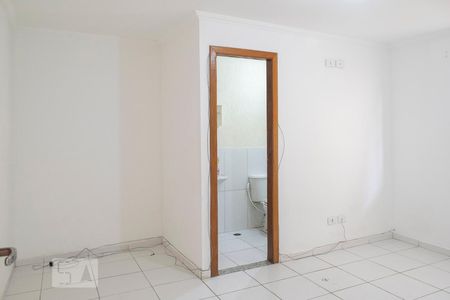 quarto de kitnet/studio para alugar com 1 quarto, 70m² em Vila Zat, São Paulo
