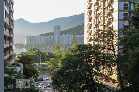 Apartamento à venda com 171m², 3 quartos e 2 vagasVista da Área Comum - Playground