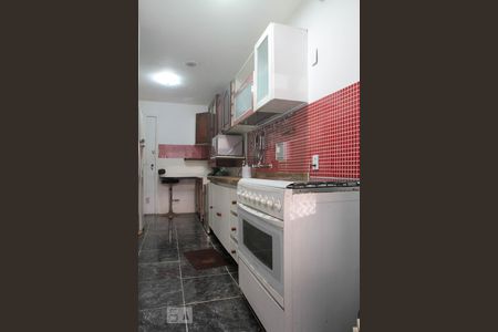 Apartamento à venda com 171m², 3 quartos e 2 vagasCozinha