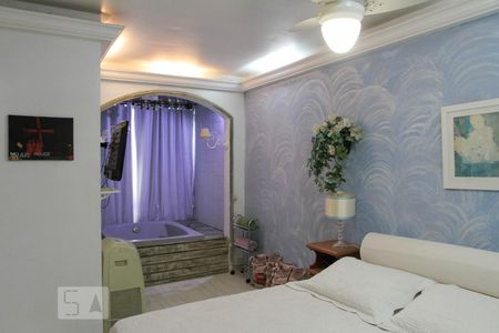 Apartamento à venda com 171m², 3 quartos e 2 vagasQuarto 2 - Suíte