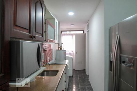 Apartamento à venda com 171m², 3 quartos e 2 vagasCozinha