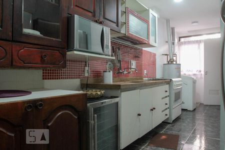 Apartamento à venda com 171m², 3 quartos e 2 vagasCozinha