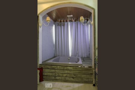 Apartamento à venda com 171m², 3 quartos e 2 vagasQuarto 2 - Suíte